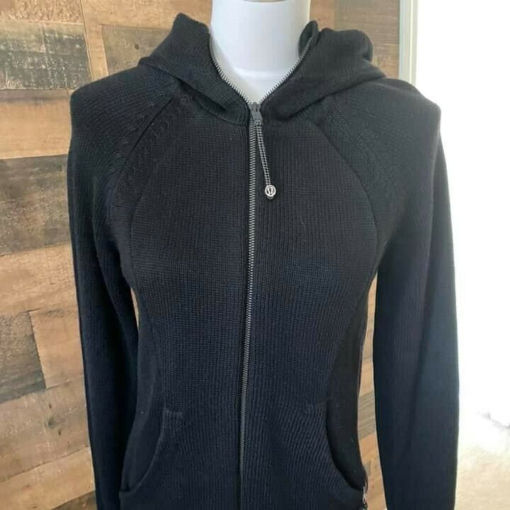 NWT Lululemon Black Scuba Sweater Size Small